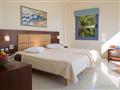 Hotel Porto Galini Seaside Resort & Spa: fotografie vybavení exteriérů a interiérů ubytování.