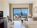 Hotel Porto Galini Seaside Resort & Spa: fotografie vybavení exteriérů a interiérů ubytování.