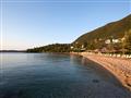 Hotel Porto Galini Seaside Resort & Spa: fotografie vybavení exteriérů a interiérů ubytování.