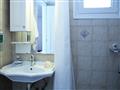 Aparthotel Scorpios: fotografie vybavení exteriérů a interiérů ubytování.