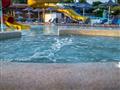 Hotel Kanali Beach: fotografie vybavení exteriérů a interiérů ubytování.