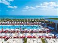 bazen hotela Adam & Eve v stredisku Belek v Turecku