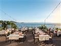 reštaurácia s terasou a panoramatickým výhľadom na more