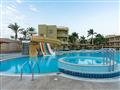 Hotel Palm Beach Resort: fotografie vybavení exteriérů a interiérů ubytování.