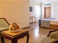 Hotel Palm Beach Resort: fotografie vybavení exteriérů a interiérů ubytování.