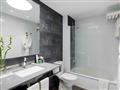 H10 White Suites Boutique Hotel - kúpeľňa - letecký zájazd  - Lanzarote, Playa Blanca