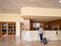 H.TOP Royal Sun Suites - recepcia - letecký zájazd od  - Španielsko, Santa Susanna