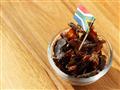 Biltong – obľúbená pochúťka južnej Afriky, kde sa sušené mäso pripravuje podľa tradičných receptúr z hovädzieho mäsa či mäsa antilop