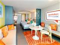 Swim-Up Oceanfront Pool Deck Level Queen Suite