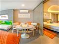 Swim-Up Oceanfront King Suite