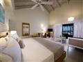 Izba Junior Suite Oceanfront