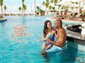 Jazmin Swim-Up Bar & Deck