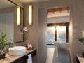 Anantara Overwater Pool Suita