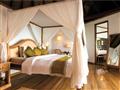Sunset Lagoon Villa