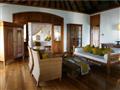 Sunset Lagoon Villa