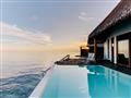 Water Suite with Pool