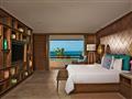 Preferred Club Honeymoon Suite