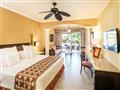 Junior Suite Pool View Premium Level