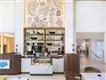 Vistas Lobby Bar
