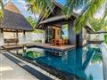 Earth Pool Villa Sunrise - exteriér