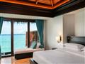 2 Bedroom Water Suite Guest Room