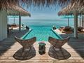 Two Bedroom Rockstar Ocean Pool Villa - terasa s bazénom