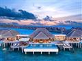 Sunset Overwater Pool Residencia