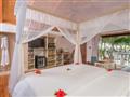 Jacuzzi Beach Villa