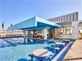 Swim Up bar
