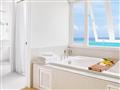 One Bedroom Ocean S.- kúpeľňa