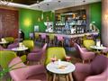 lobby bar