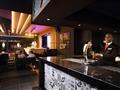 lounge bar