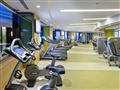 moderne vybavené fitnescentrum