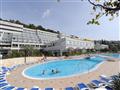 Hotel Narcis - areál s bazénom - autobusový zájazd  - Chorvátsko, Istria, Rabac