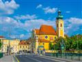 , autobusový poznávací zájazd, Maďarsko - krajina kúpeľov a vína, Győr, kostol karmelitánok