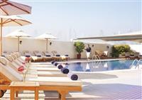 Mövenpick Hotel & Apartments Bur Dubai 5*