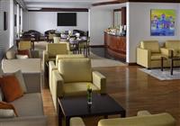 Mövenpick Hotel & Apartments Bur Dubai - 4